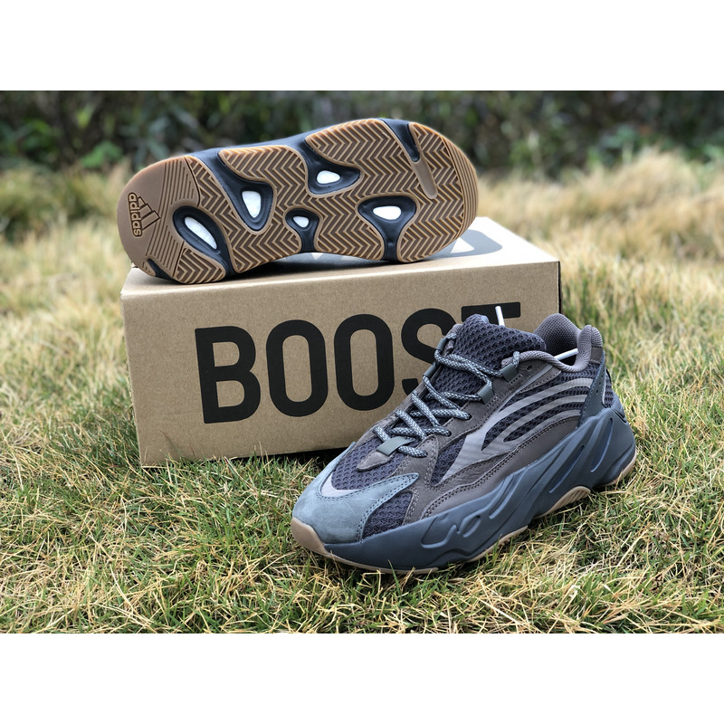 Ad*s yeezy 700 black dark brown eg6860 sneakers men women