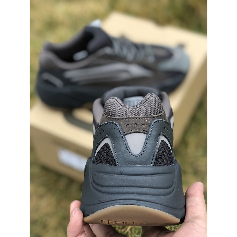 Ad*s yeezy 700 black dark brown eg6860 sneakers men women