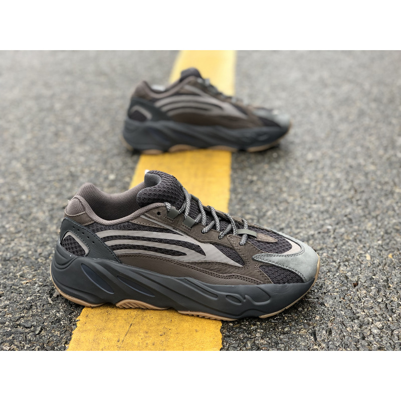 Ad*s yeezy 700 black dark brown eg6860 sneakers men women