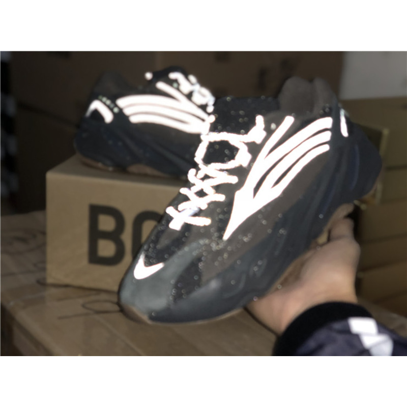 Ad*s yeezy 700 black dark brown eg6860 sneakers men women