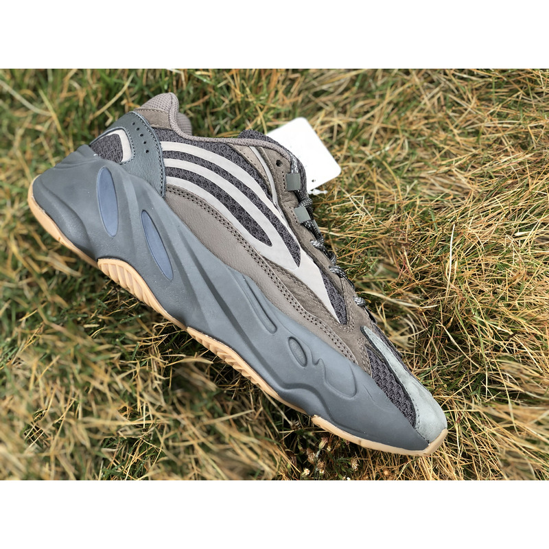 Ad*s yeezy 700 black dark brown eg6860 sneakers men women