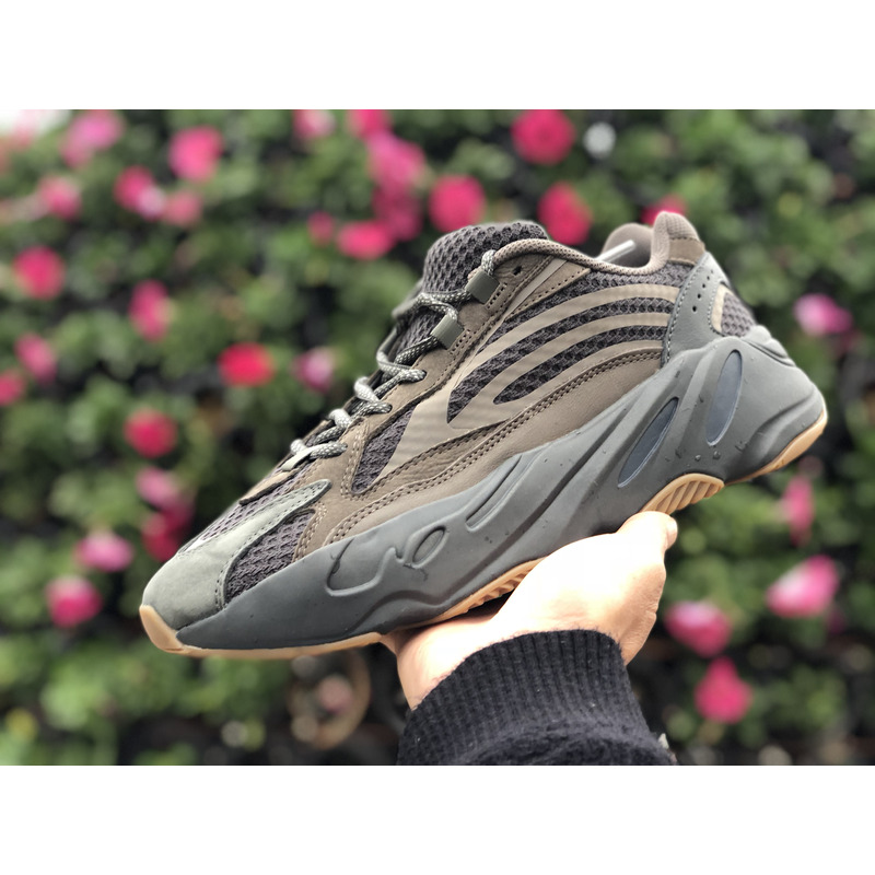 Ad*s yeezy 700 black dark brown eg6860 sneakers men women