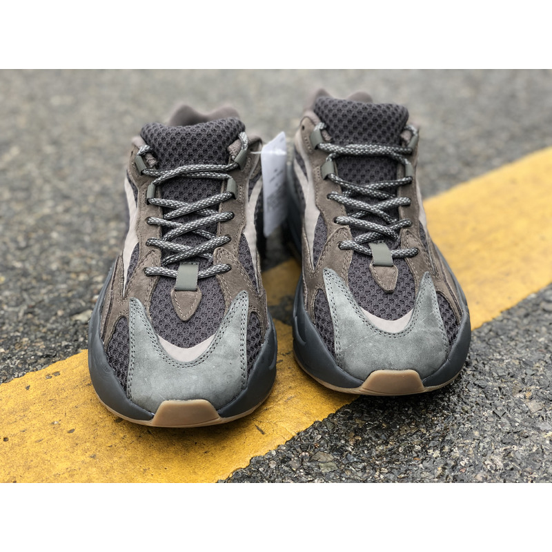 Ad*s yeezy 700 black dark brown eg6860 sneakers men women