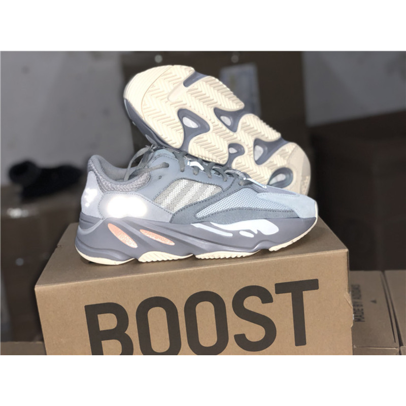 Ad*s yeezy 700 boost inertia inertia gray 7597 sneakers men women