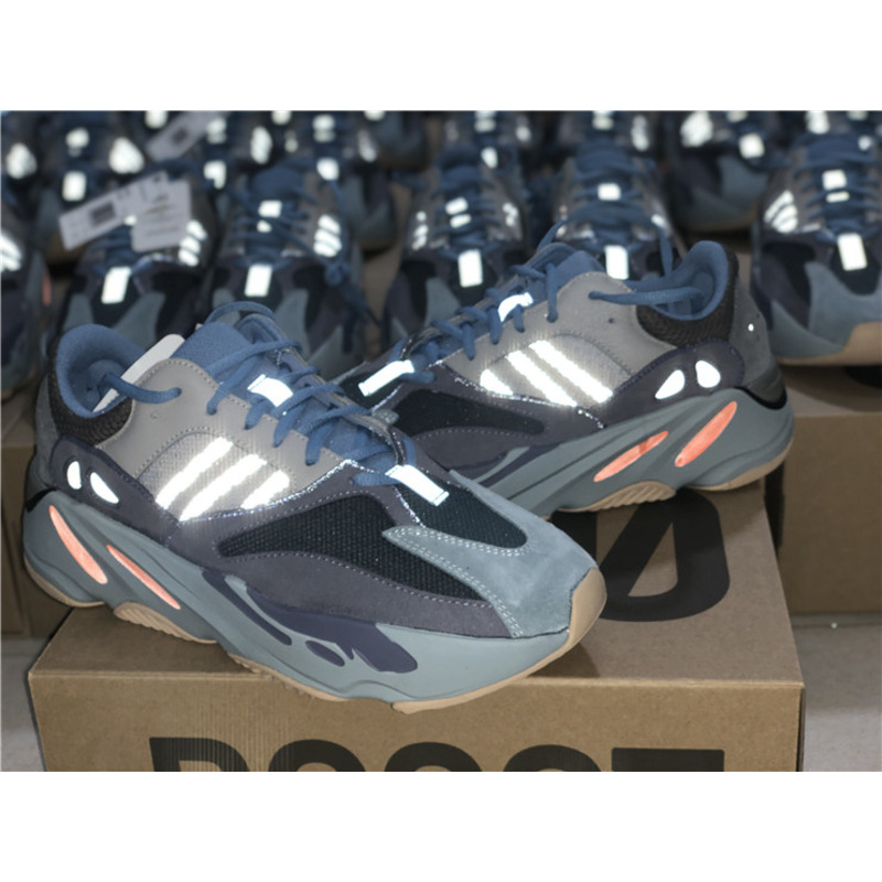 Ad*s yeezy 700 carbon blue carbon blue fw2498 sneakers men women