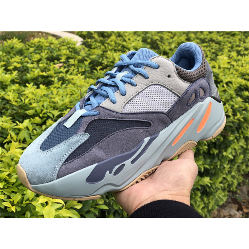 Ad*s yeezy 700 carbon blue carbon blue fw2498 sneakers men women