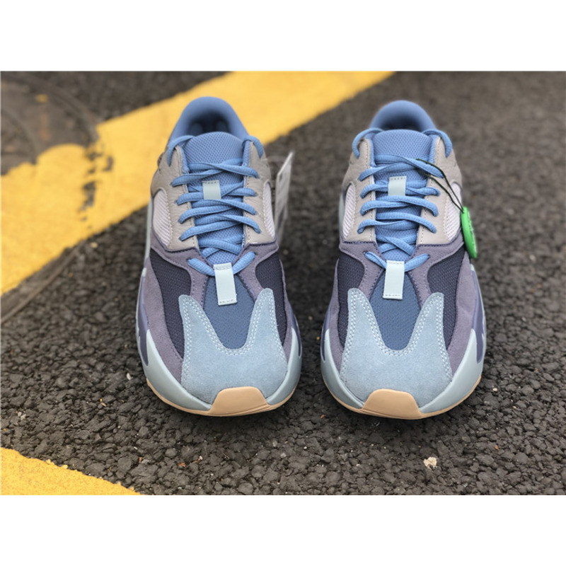 Ad*s yeezy 700 carbon blue carbon blue fw2498 sneakers men women