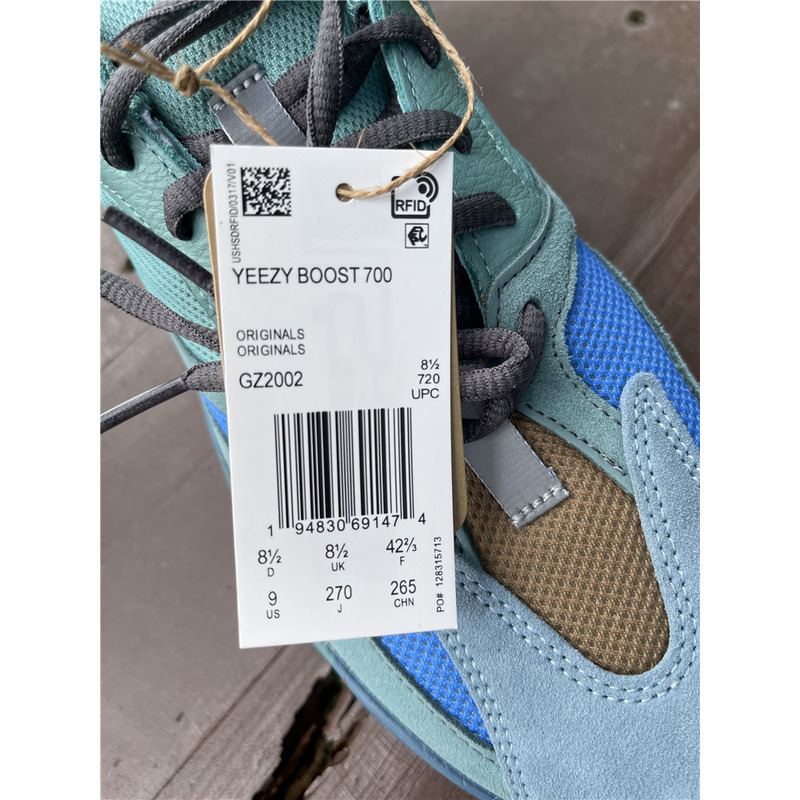 Ad*s yeezy 700 light gray blue gz 2002 sneakers men women