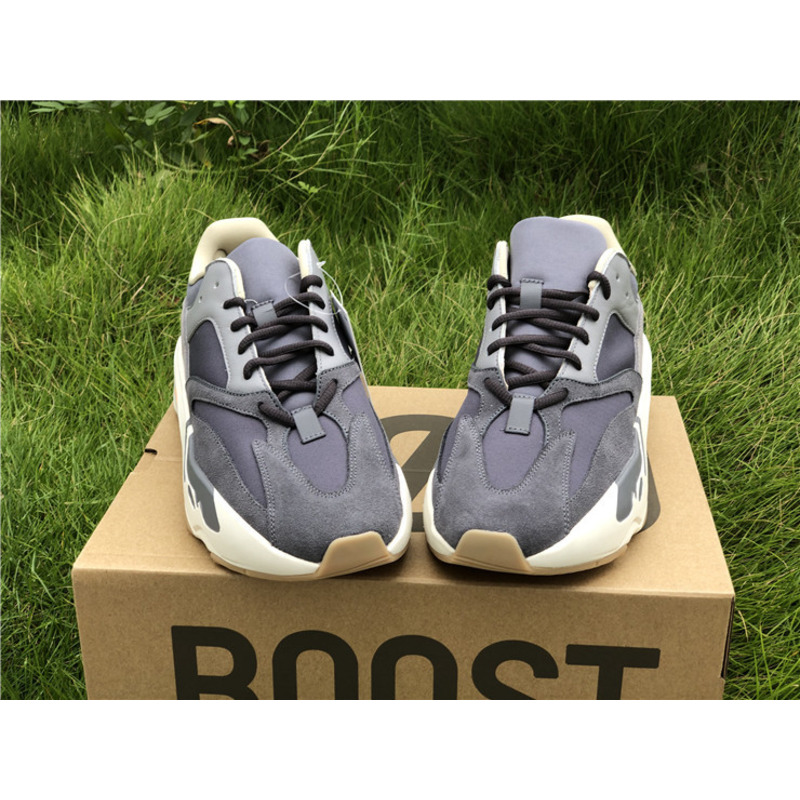 Ad*s yeezy 700 magnet gray fv9922 sneakers men women