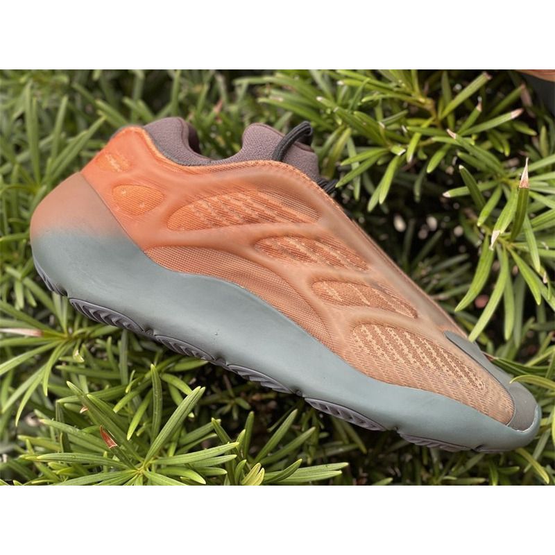 Ad*s yeezy 700 orange gy4109 sneakers men women