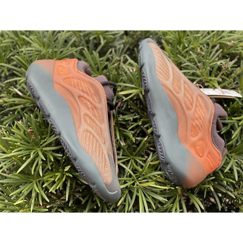 Ad*s yeezy 700 orange gy4109 sneakers men women