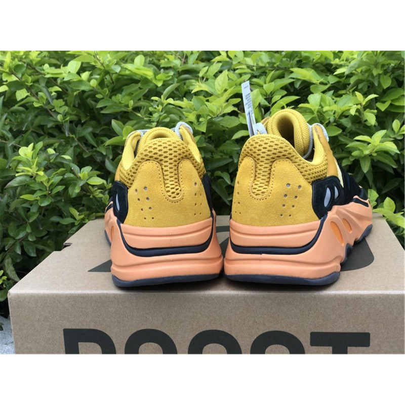 Ad*s yeezy 700 orange gz6984 sneakers men women