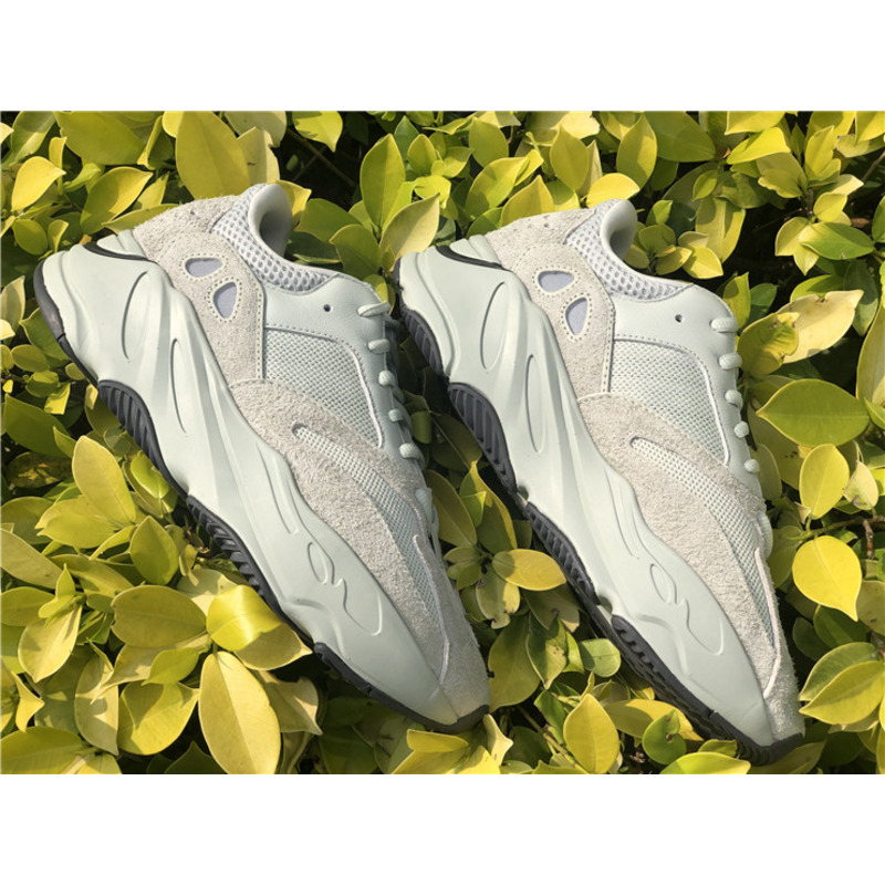 Ad*s yeezy 700 salt fog color eg7497 sneakers men women