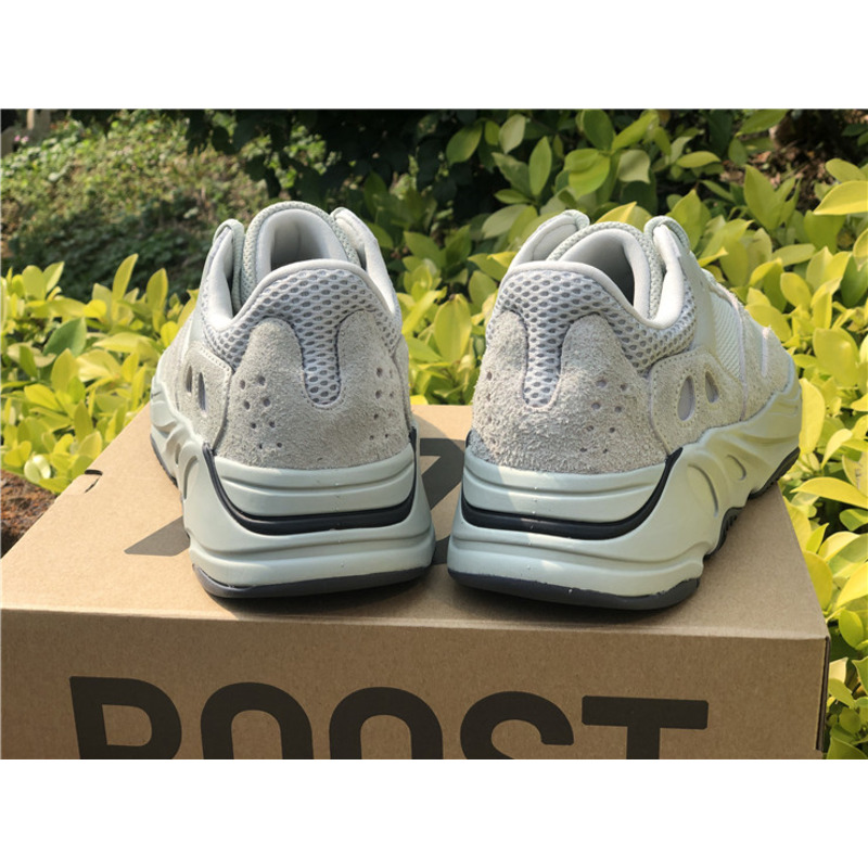 Ad*s yeezy 700 salt fog color eg7497 sneakers men women