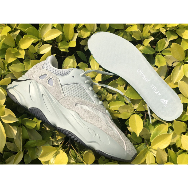 Ad*s yeezy 700 salt fog color eg7497 sneakers men women