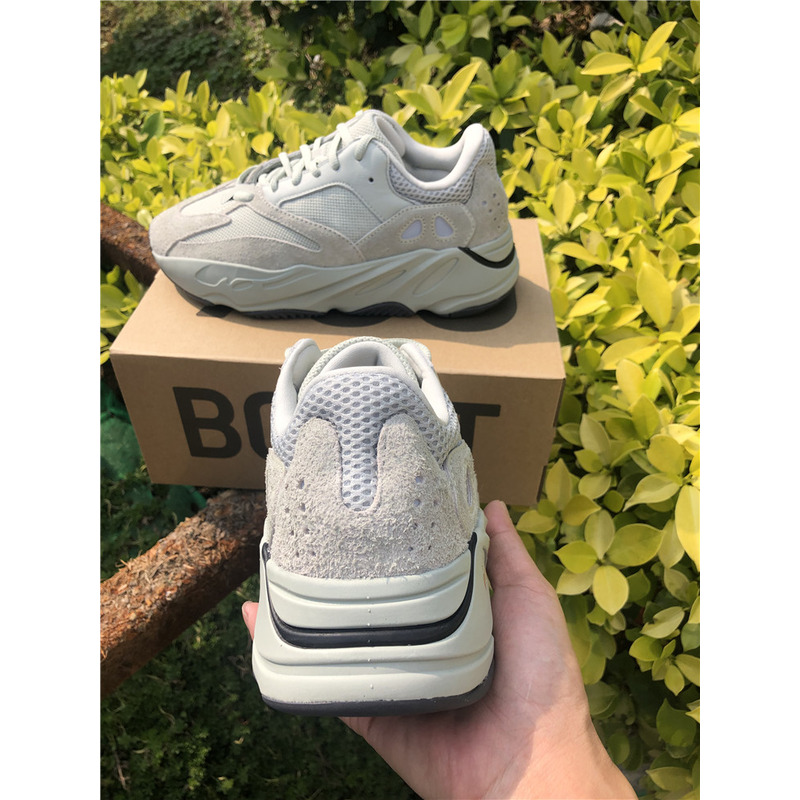 Ad*s yeezy 700 salt fog color eg7497 sneakers men women