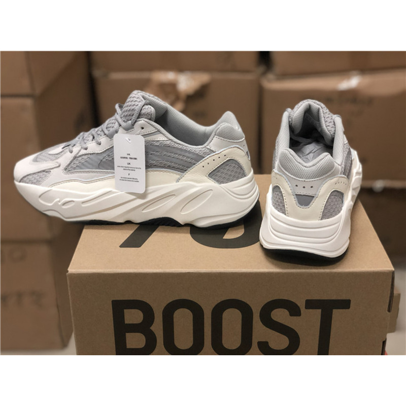 Ad*s yeezy 700 v2 sneakers men women