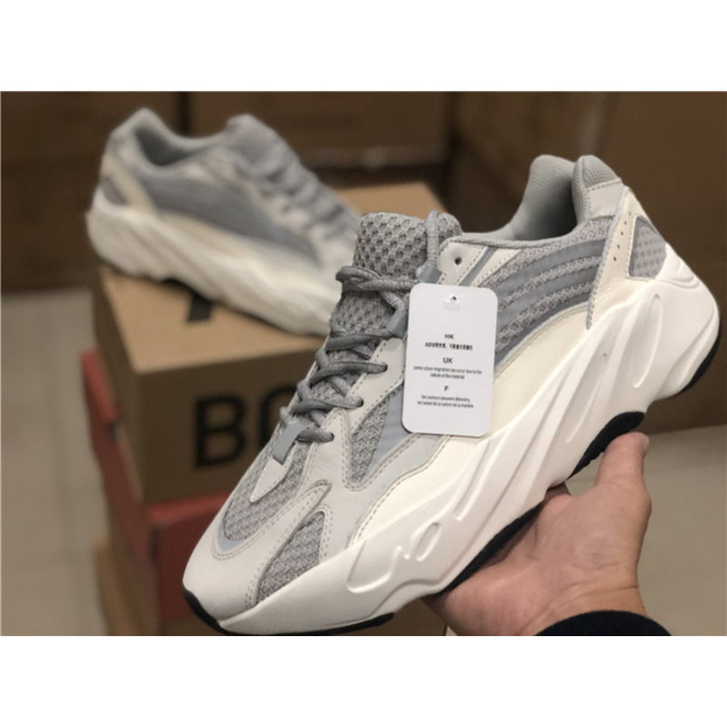 Ad*s yeezy 700 v2 sneakers men women