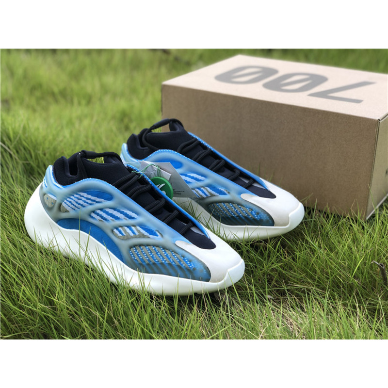 Ad*s yeezy 700 v3 arzareth blue g54850 sneakers men women