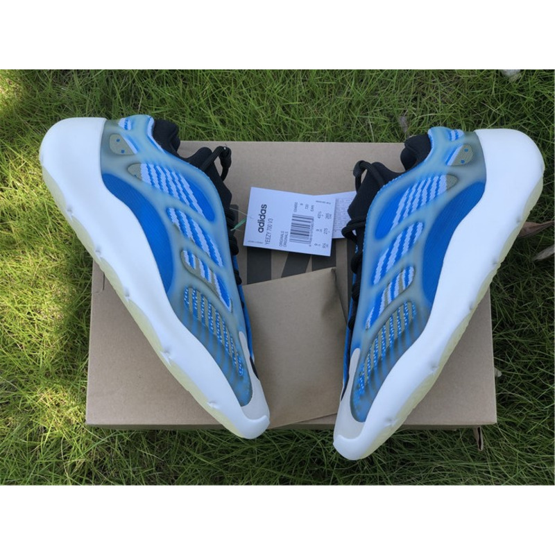 Ad*s yeezy 700 v3 arzareth blue g54850 sneakers men women