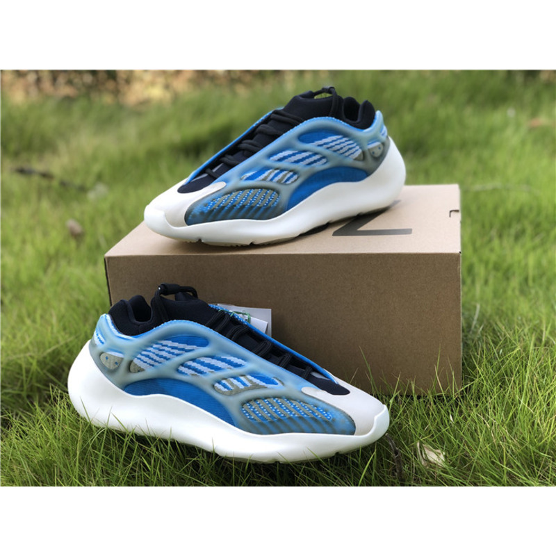 Ad*s yeezy 700 v3 arzareth blue g54850 sneakers men women