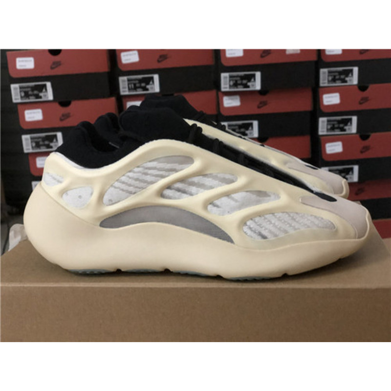 Ad*s yeezy 700 v3 azael milky white black fw4980 sneakers men women