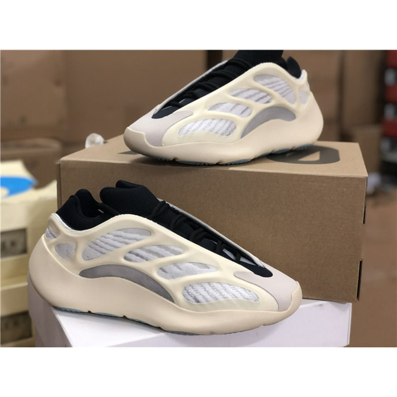 Ad*s yeezy 700 v3 azael milky white black fw4980 sneakers men women