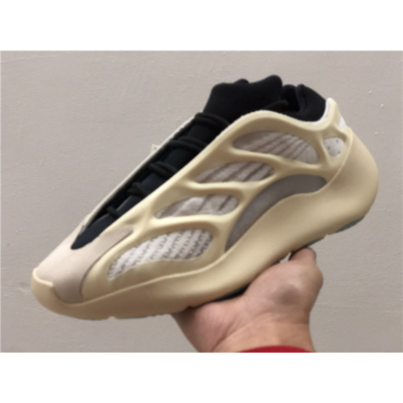 Ad*s yeezy 700 v3 azael milky white black fw4980 sneakers men women