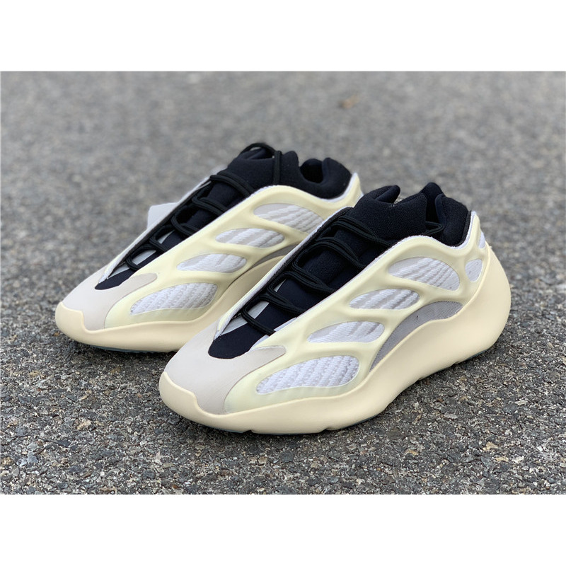 Ad*s yeezy 700 v3 azael milky white black fw4980 sneakers men women