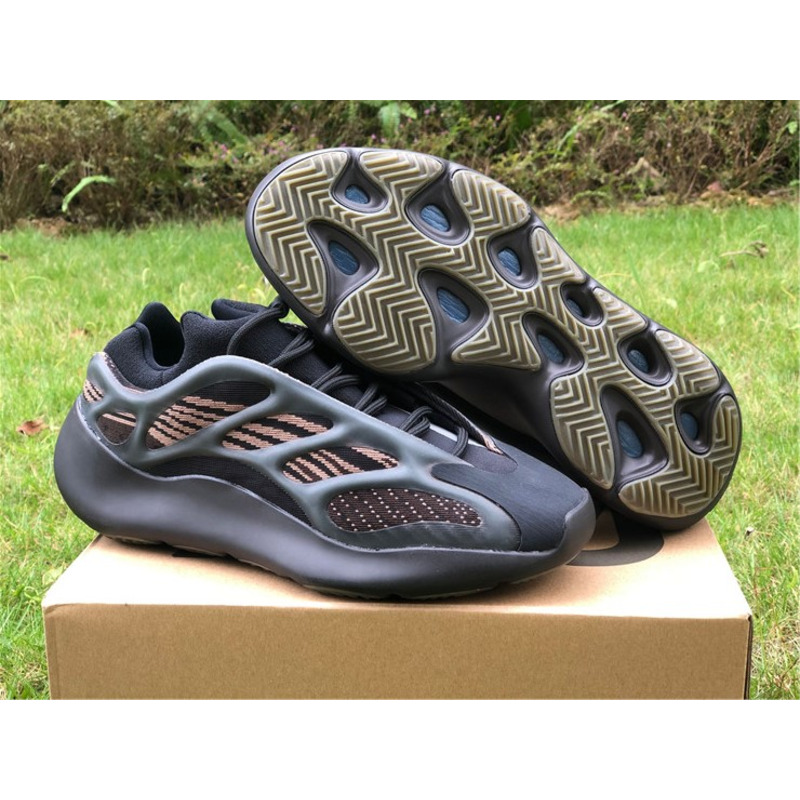 Ad*s yeezy 700 v3 black gold gy0189 sneakers men women