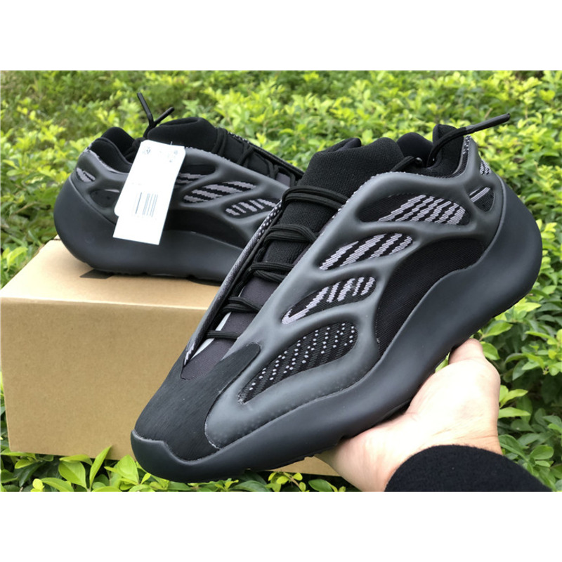 Ad*s yeezy 700 v3 dark warrior h67799 sneakers men women