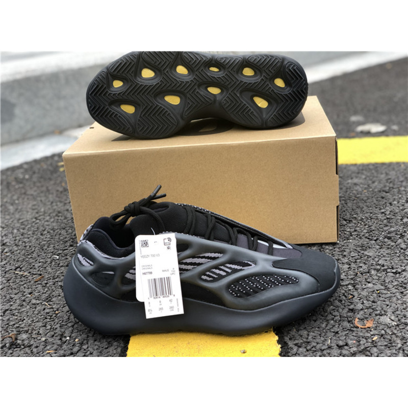 Ad*s yeezy 700 v3 dark warrior h67799 sneakers men women