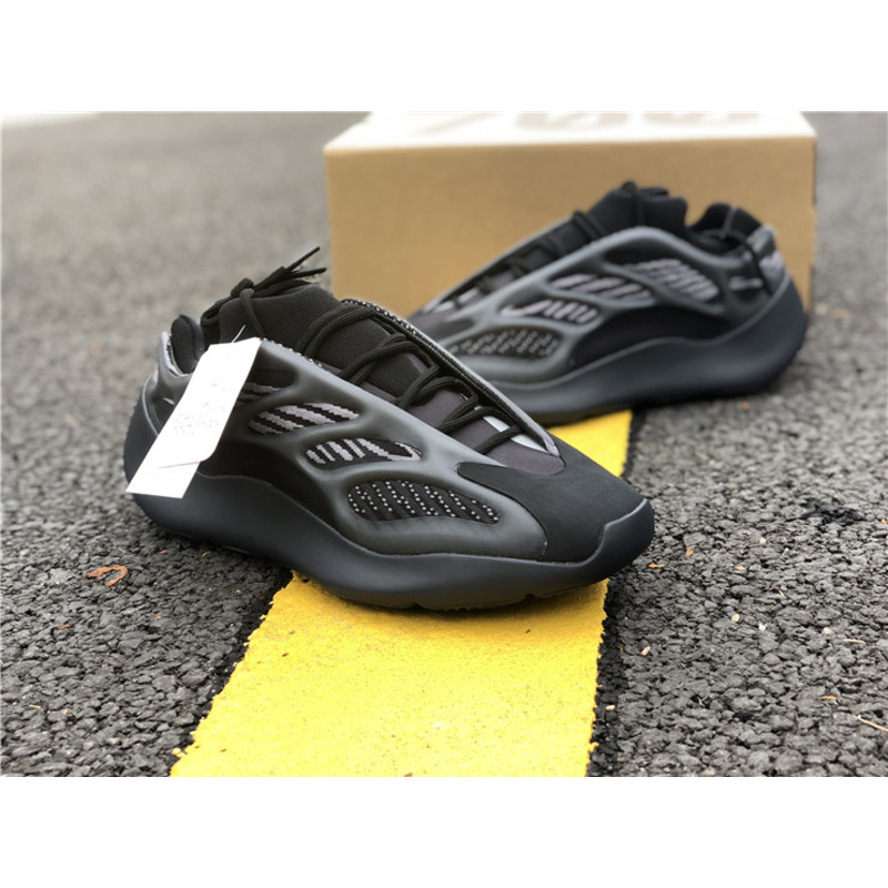 Ad*s yeezy 700 v3 dark warrior h67799 sneakers men women