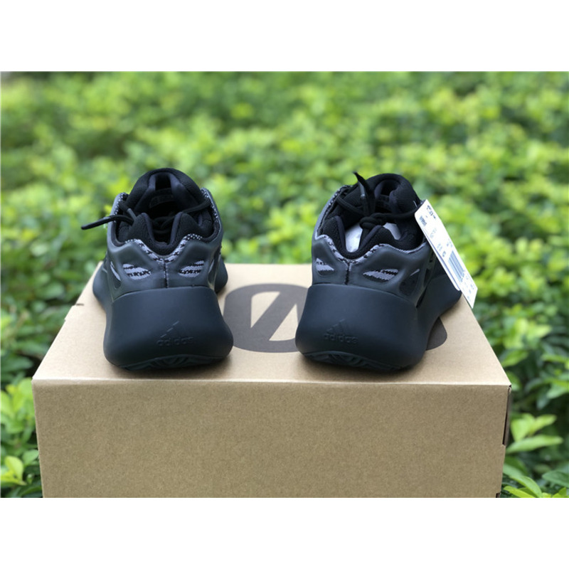 Ad*s yeezy 700 v3 dark warrior h67799 sneakers men women