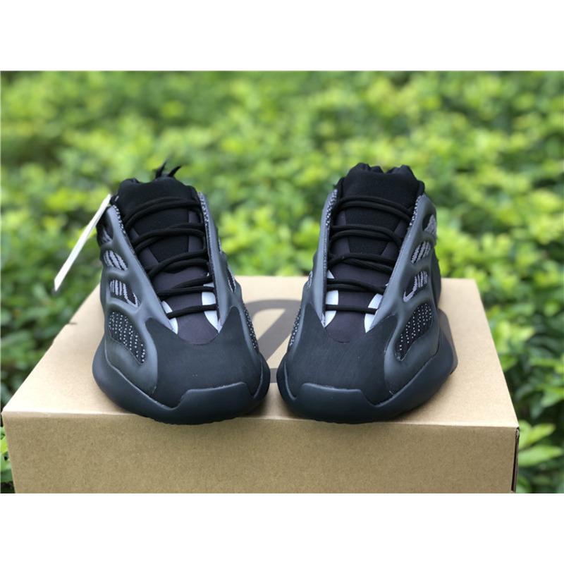 Ad*s yeezy 700 v3 dark warrior h67799 sneakers men women