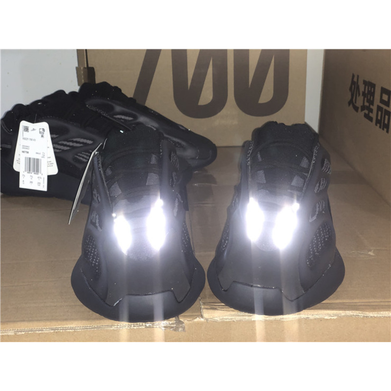 Ad*s yeezy 700 v3 dark warrior h67799 sneakers men women