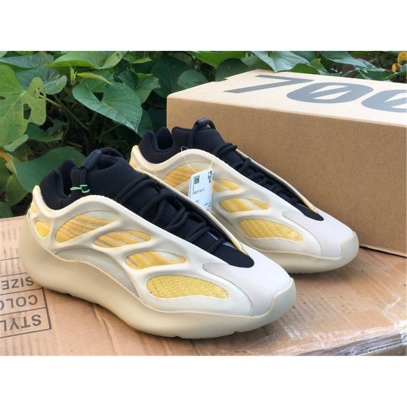 Ad*s yeezy 700 v3 srphym yellow gray g54853 sneakers men women