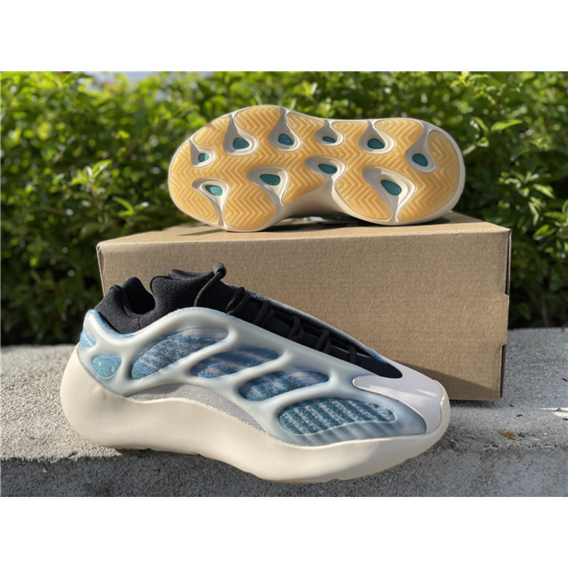 Ad*s yeezy 700 v3 yali blue gy0260 sneakers men women