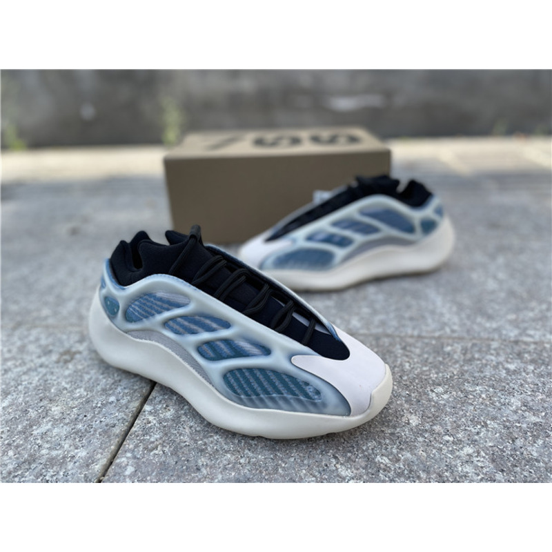 Ad*s yeezy 700 v3 yali blue gy0260 sneakers men women