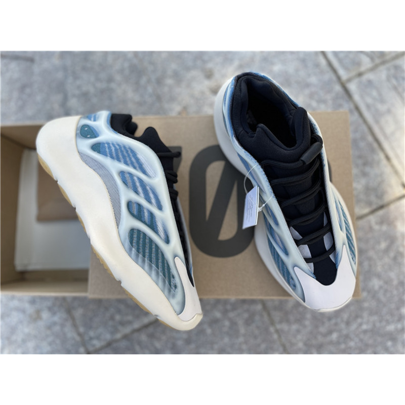 Ad*s yeezy 700 v3 yali blue gy0260 sneakers men women