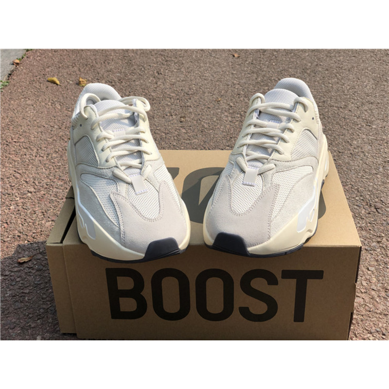 Ad*s yeezy boost 700 m white eg7596 sneakers men women