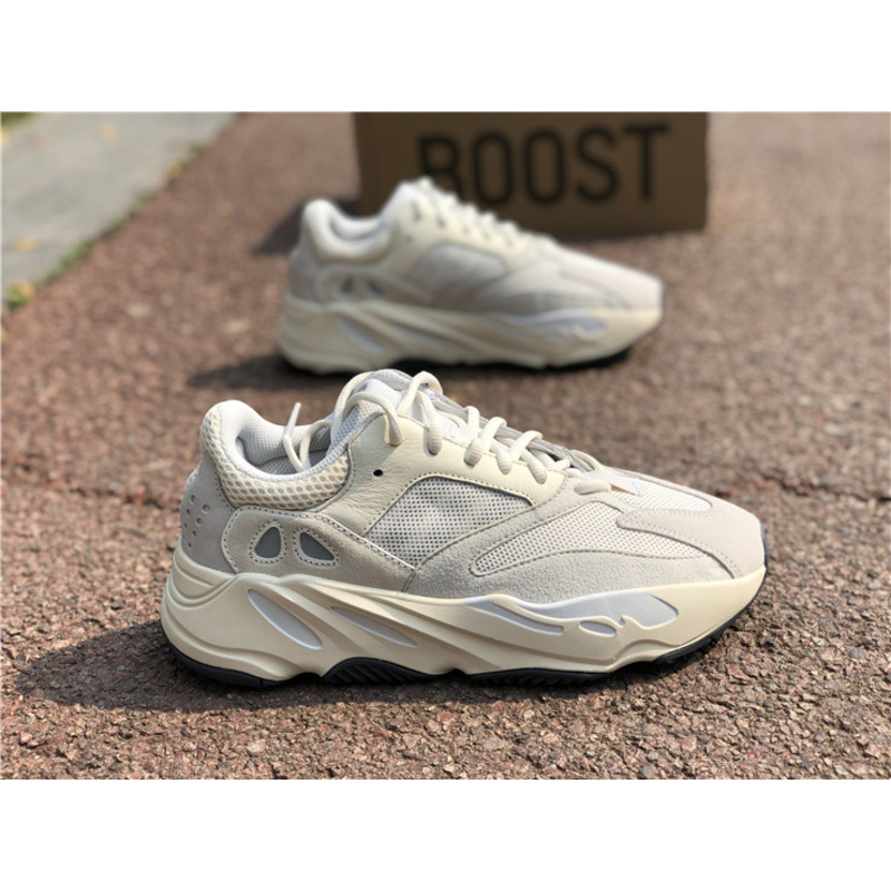 Ad*s yeezy boost 700 m white eg7596 sneakers men women