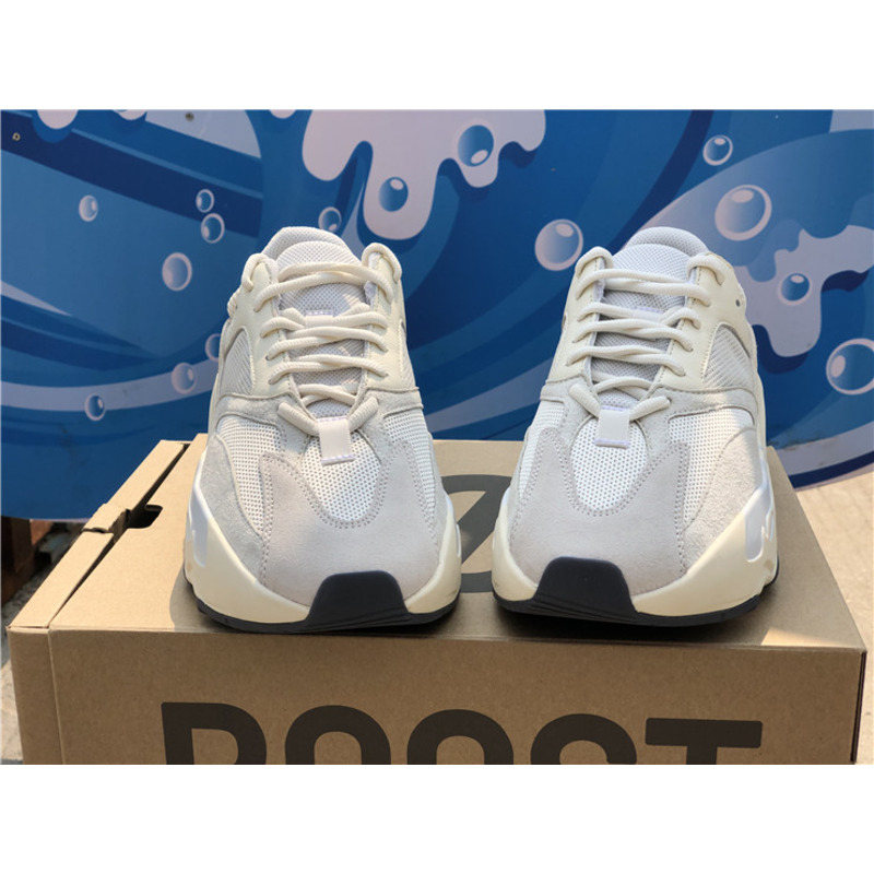 Ad*s yeezy boost 700 m white eg7596 sneakers men women