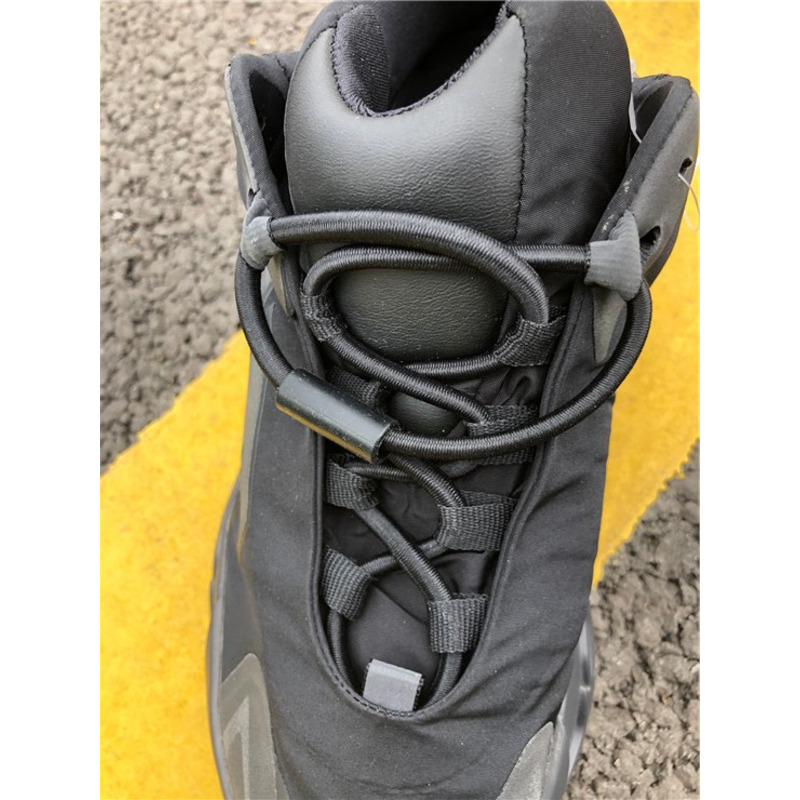 Ad*s yeezy boost 700 mnvn black fv4440 sneakers men women