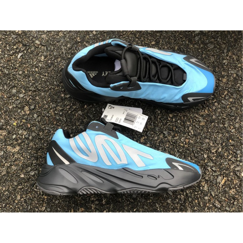 Ad*s yeezy boost 700 mnvn bright cyan gz3079 sneakers men women