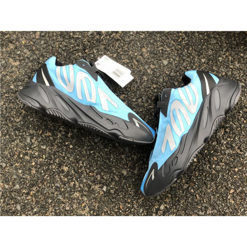 Ad*s yeezy boost 700 mnvn bright cyan gz3079 sneakers men women