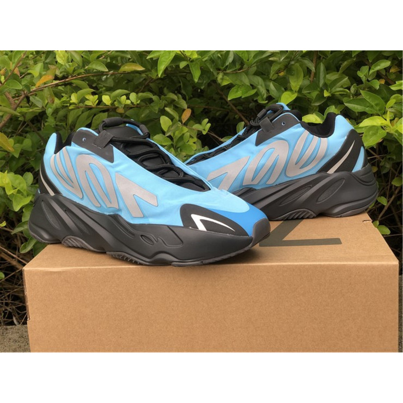 Ad*s yeezy boost 700 mnvn bright cyan gz3079 sneakers men women