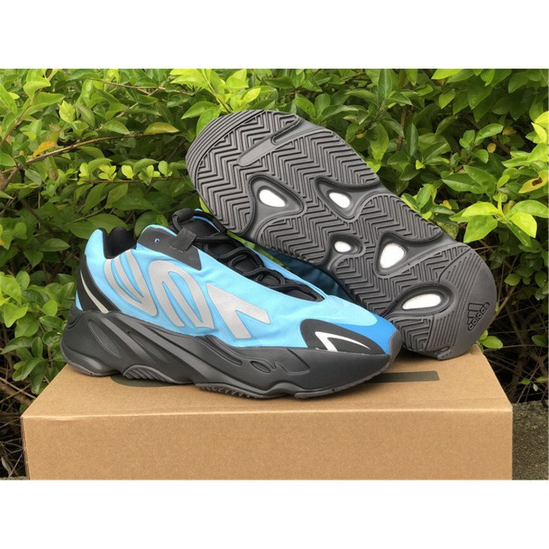 Ad*s yeezy boost 700 mnvn bright cyan gz3079 sneakers men women