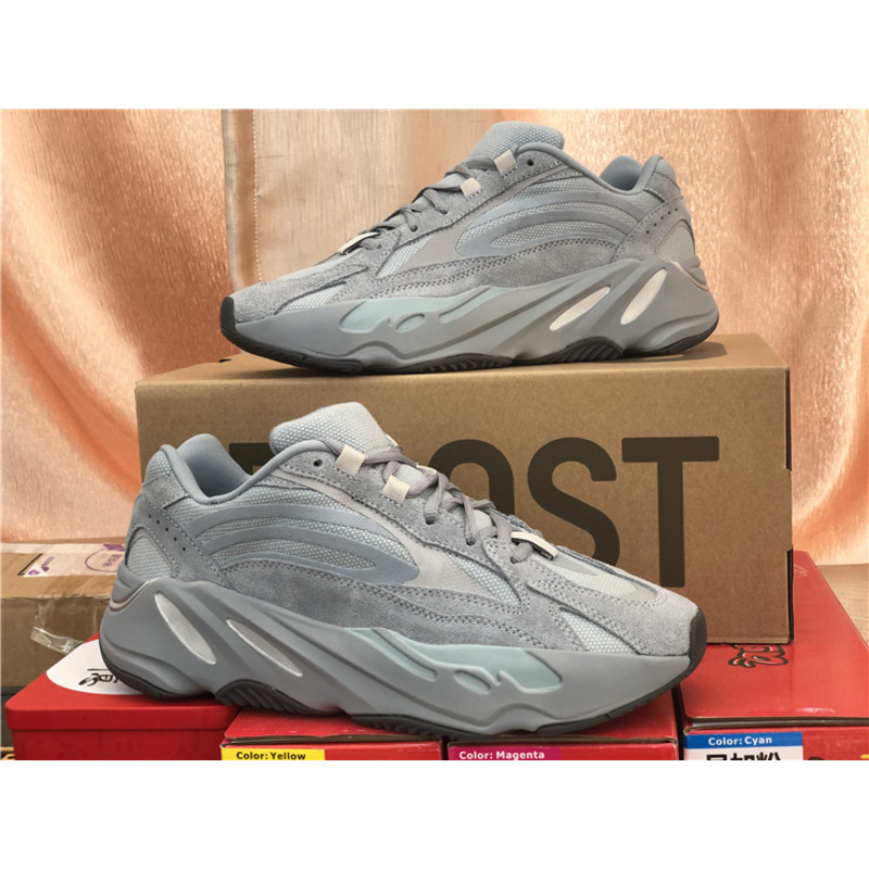 Ad*s yeezy boost 700 v2 hospital blue fv8424 sneakers men women