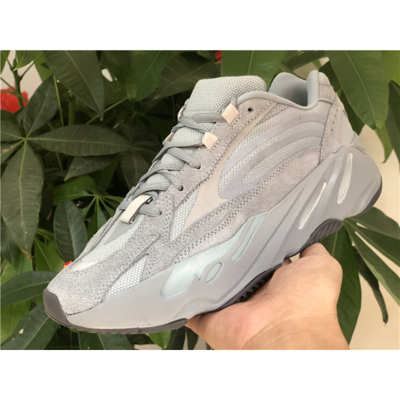 Ad*s yeezy boost 700 v2 hospital blue fv8424 sneakers men women